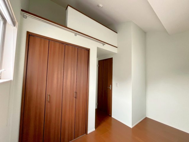 2階4.5帖の洋室。クローゼットの上はロフトです＾＾