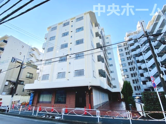 現況写真。都営新宿線「菊川駅」徒歩3分のロケーション。