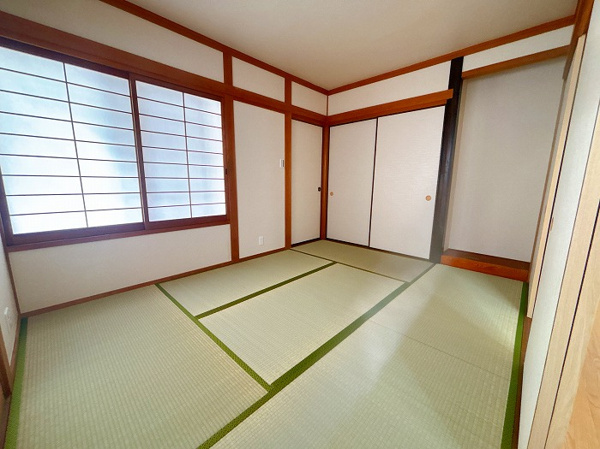【東広島市黒瀬桜が丘１丁目　中古一戸建ての和室】