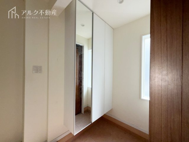 シューズボックス完備の玄関