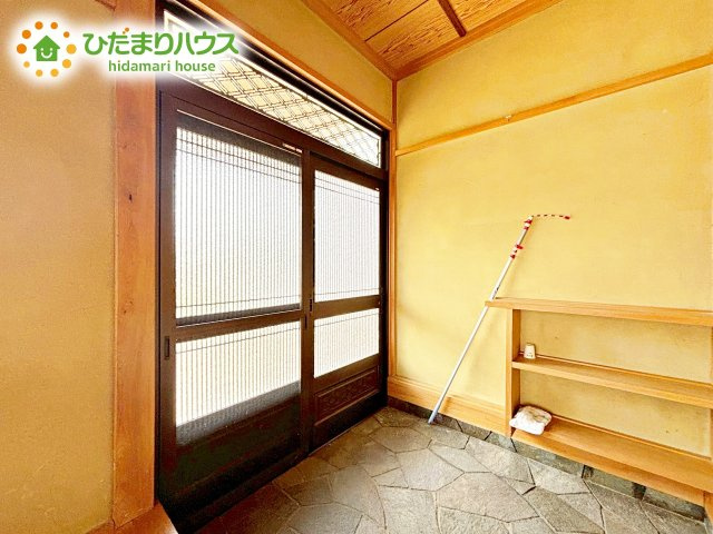 玄関がひろいので親子で並んで仲良く靴が履けますね(^^)/