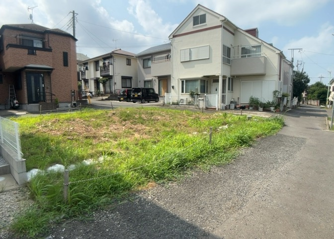 家を建てる前提で土地を探している場合、地盤の丈夫さは譲れない条件の一つです。地盤が脆弱だと追加工事が必要となります。また、過去に地盤沈下や液状化現象を起こした土地は、できるだけ避けた方がいいでしょう。
