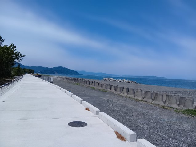 物件から徒歩1分で駿河湾を一望