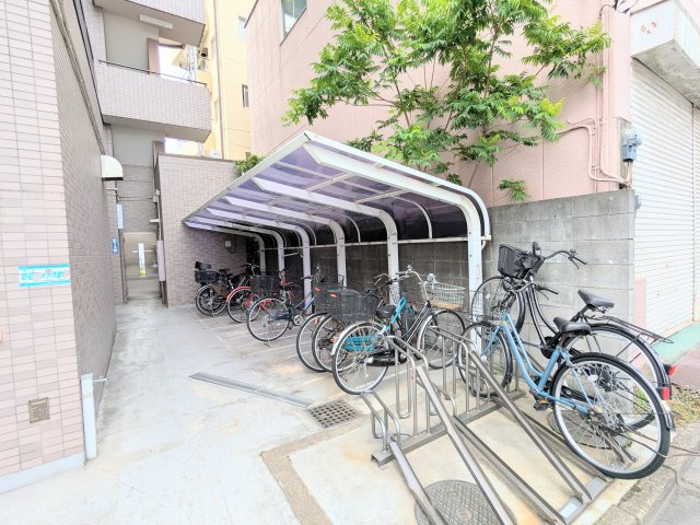 ～駐輪場　写真～