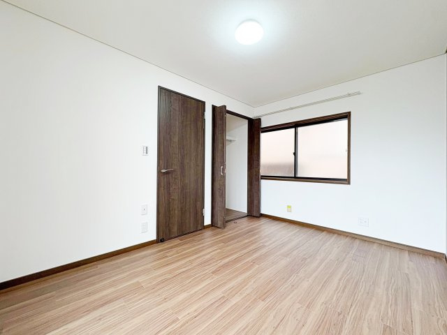 ◆各部屋にはクローゼットを完備しており、収納が多いお家はすっきりして快適空間です。