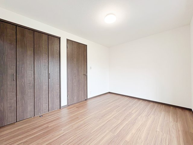◆子どものスタディ空間として、あるいは書斎やホビールームとして生活スタイルに合わせて使えるプライベートルーム。居心地のいい落ち着いたインテリアが似合います。