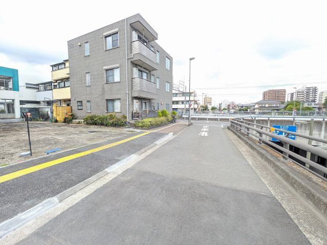 ～東側6.4ｍ道路に面しています～