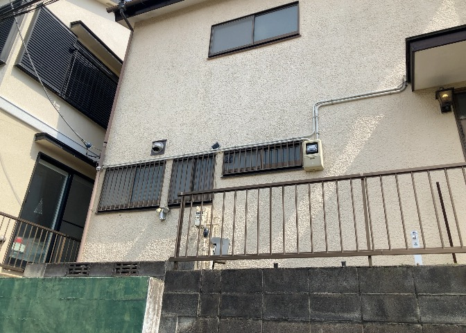 リビングの間取りの種類は大きくわけてリビングとダイニングが別になっているタイプ、リビングダイニング一体型です。どちらも一長一短ですので、家を選ぶ時はその両面をチェックして決めるようにしましょう。