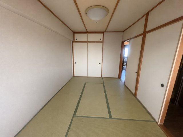 ※画像加工による家具消しを行っております。実際の室内と一部異なる可能性があります。
