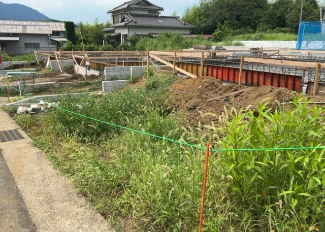 物件の詳細については、現地を見てわかること以外に、役所や法務局などで調べないとわからないことがあります。そのため、現地に行く場合は、もしこの物件を買ったらどのような生活ができるかをイメージしましょう。