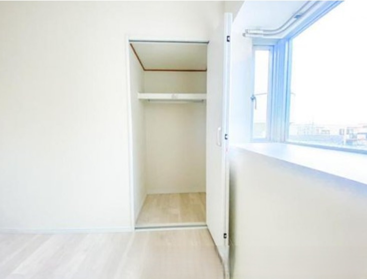 収納力が豊富なので洋服や荷物が多くあるご家族にもお勧めです。