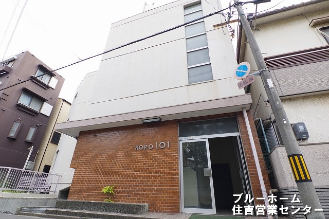 外観：327001690008