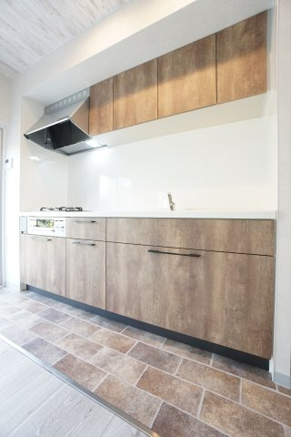 塩釜口徒歩4分の好立地♪水廻り機器も新品です！お気軽にお問い合わせください。