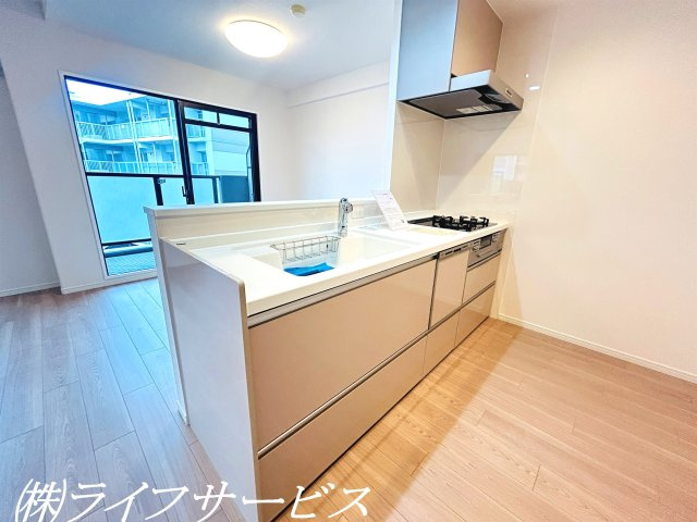 システムキッチン／ビルトイン食洗機、浄水器付のオープンキッチン！