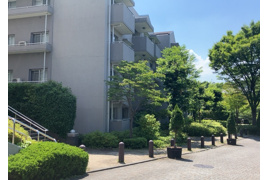 長池公園せせらぎ通り北の外観