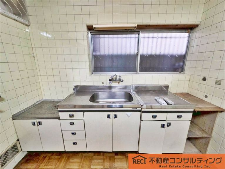 コンパクトなキッチンで掃除もラクラク