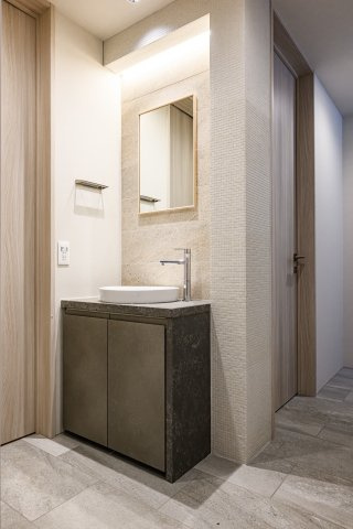 【目黒区洗足1丁目 新築戸建の洗面】