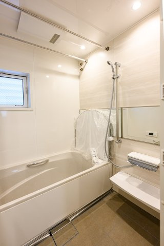 【目黒区洗足1丁目 新築戸建の浴室】