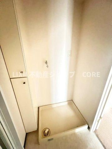 【相武台西パーク・ホームズのランドリースペース】