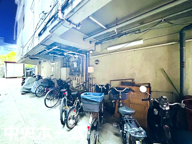 【自転車置き場】最新の空き状況や費用などの詳細は担当スタッフまでお問い合わせください。