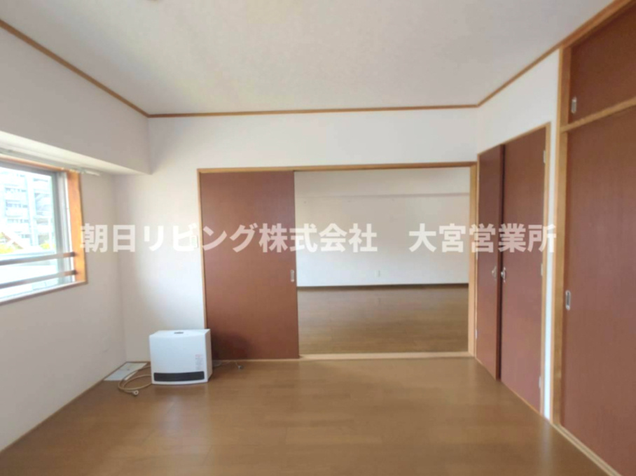 扉を取ればリビングとして広々利用可！