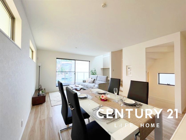 【JR南武線「武蔵中原」新築戸建の居間】