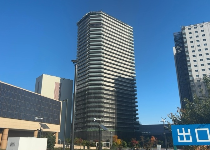 外観はマンション管理がされているかの目安になります。築年数が古いと、壁面は劣化してひび割れが生じることも！建物が古びていても細かいところが修繕されていると、きちんと管理されているなぁと感じるでしょう。