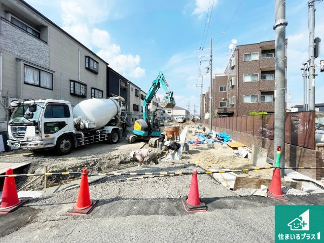 周辺は落ち着いた街並みの住宅地！子育てがしやすい住環境です！