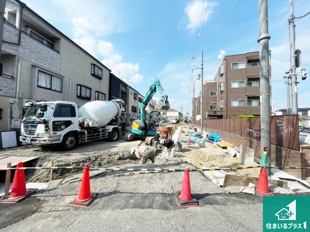周辺は落ち着いた街並みの住宅地！子育てがしやすい住環境です！