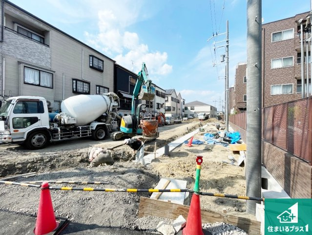 周辺は落ち着いた街並みの住宅地！子育てがしやすい住環境です！