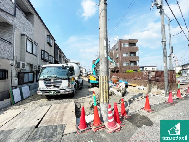 周辺は落ち着いた街並みの住宅地！子育てがしやすい住環境です！