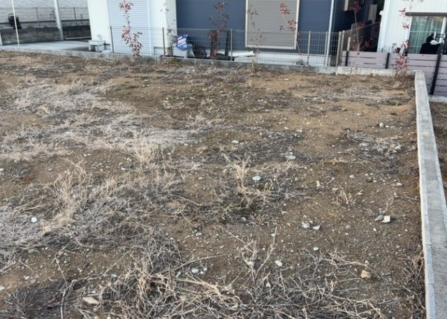 人が暮らすうえで日光は大切な要素となります。日当たりの良さは譲れないポイントですね。併せて近くに大きな建築物の建築予定がないか、あるいはそれが可能な土地が近くにないか事前に確認することもお勧めします。