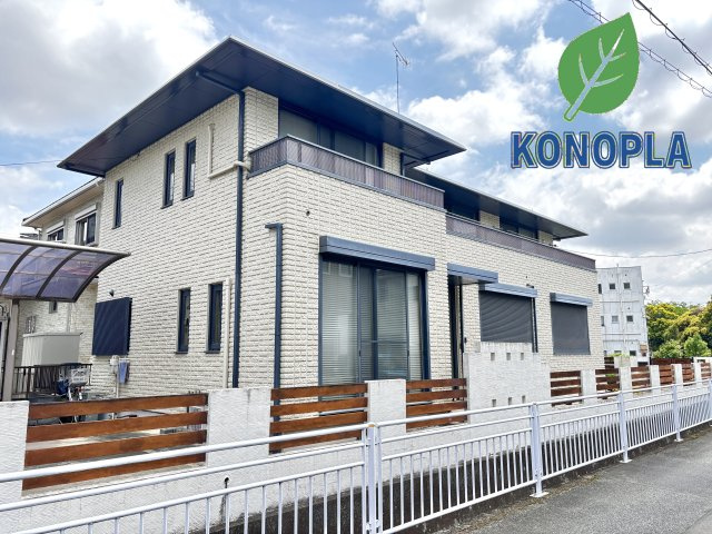 ■外観｜住宅街の中でも圧迫感が少なく、のびのびとした暮らしが叶う立地となっています。