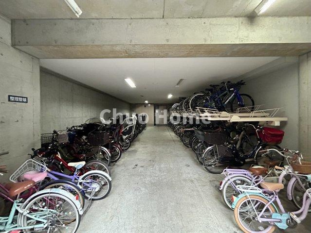 【自転車置き場】最新の空き状況や費用などの詳細は担当スタッフまでお問い合わせください。