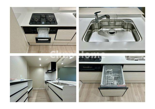 【システムキッチン】ワイドで収納豊富な使い勝手の良いカウンターキッチンには、食洗器・伸縮タイプのキッチン水栓、三ツ口コンロ・魚焼きグリルなどの便利な設備が標準完備されています。