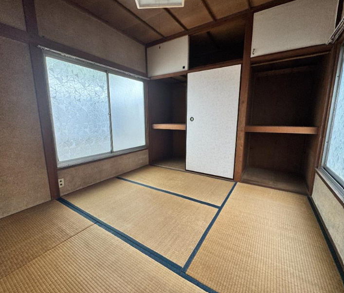 日本らしい落ち着いた雰囲気の和室です
