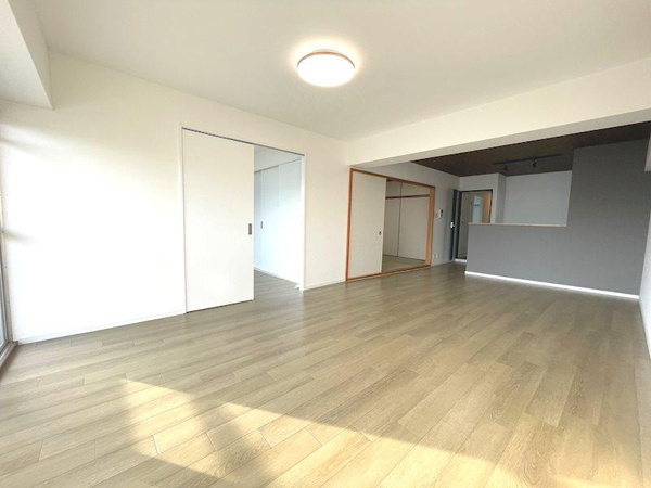 香里ヶ丘グランドハイツのリビングダイニング