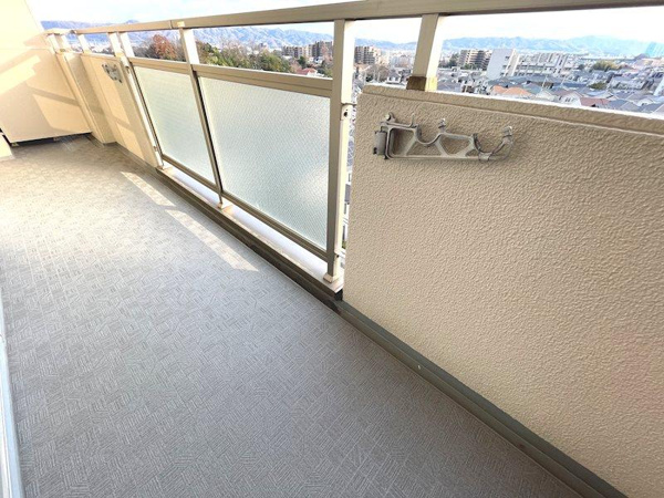 香里ヶ丘グランドハイツのバルコニー