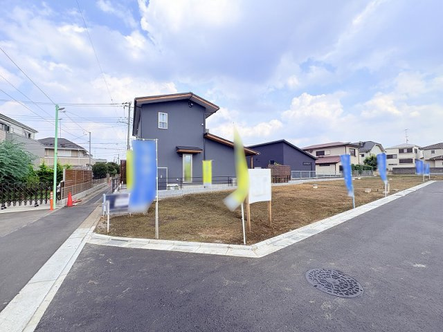 大型スーパーまで徒歩10分以内！お買い物も便利です！