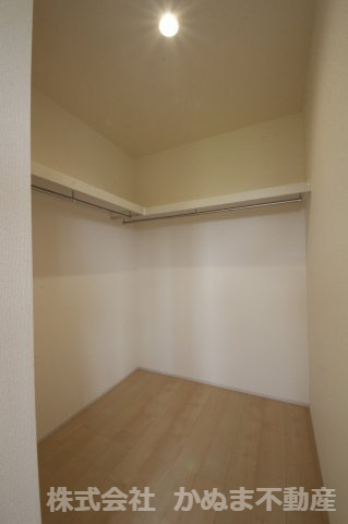 〇ウォークインクロゼット〇　寝室の収納です。/2026.8.3撮影