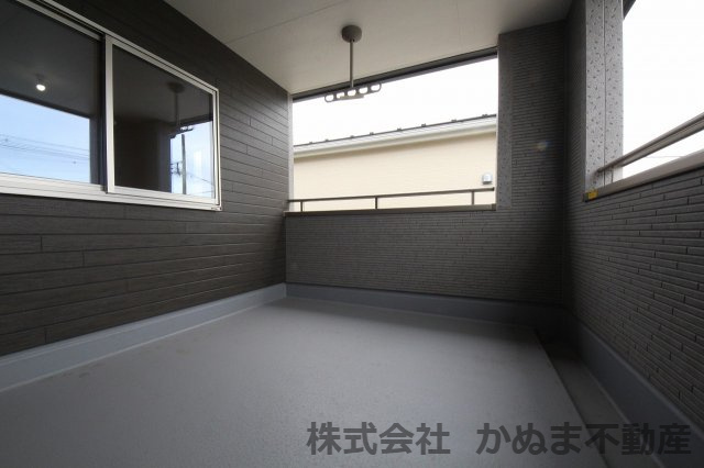〇バルコニー〇　屋根のある広々したバルコニーです。/2026.8.3撮影