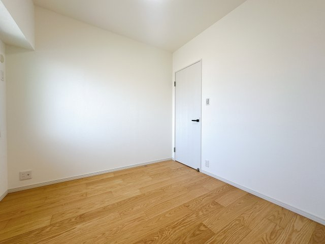 北西側洋室です。　お子様のお部屋にぴったりのサイズです！