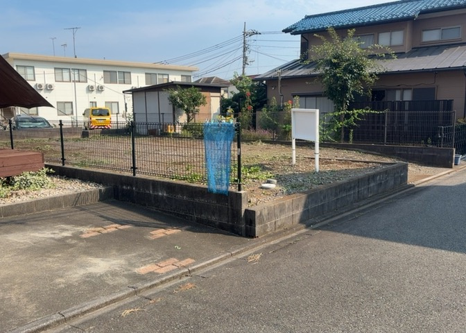 物件の詳細については、現地を見てわかること以外に、役所や法務局などで調べないとわからないことがあります。そのため、現地に行く場合は、もしこの物件を買ったらどのような生活ができるかをイメージしましょう。