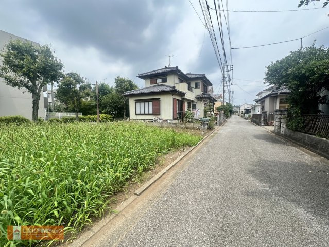 閑静な住宅街に49坪の売地。建築条件なし