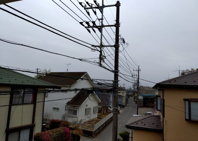 眺望を気にして物件を探す場合、前面に建物が建っていないか現地で確認しましょう！前面に建物があると景色はもちろん、日当たりや風通しにも影響が出てきます。住んだ時のことを想像しながら現地見学をしましょう。