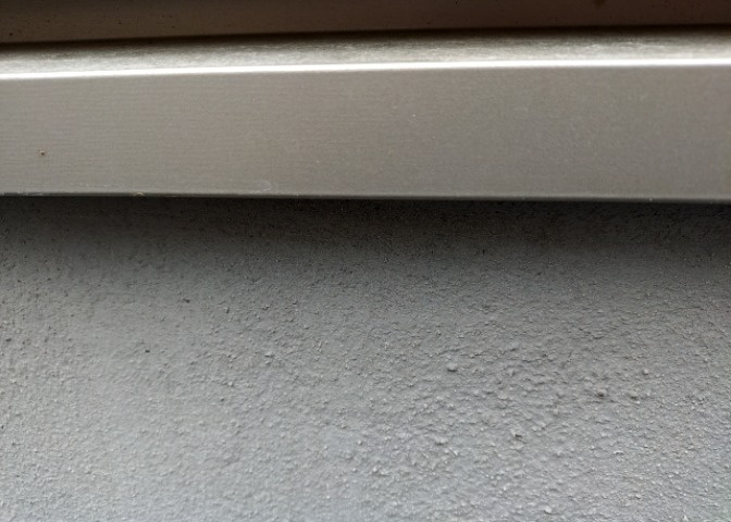 木造住宅とは土台、壁、柱など建築物の強度を支える構造体の材に木が使用されている構造を指します。構造体は建物の自重を支えるだけではなく風圧や水圧、積裁荷重などあらゆる衝撃に耐えるための基礎です。