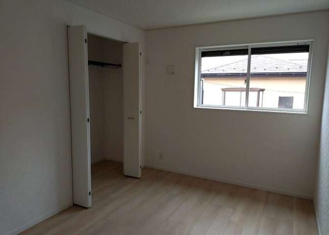 子供が何人でも年齢によっては、受験時にしっかり壁のある個室があった方が良い場合もあります。難しい問題ですが、兄弟の人数や、性別や年齢差によって状況が異なりますので、数年後のこともしっかり考えましょう。