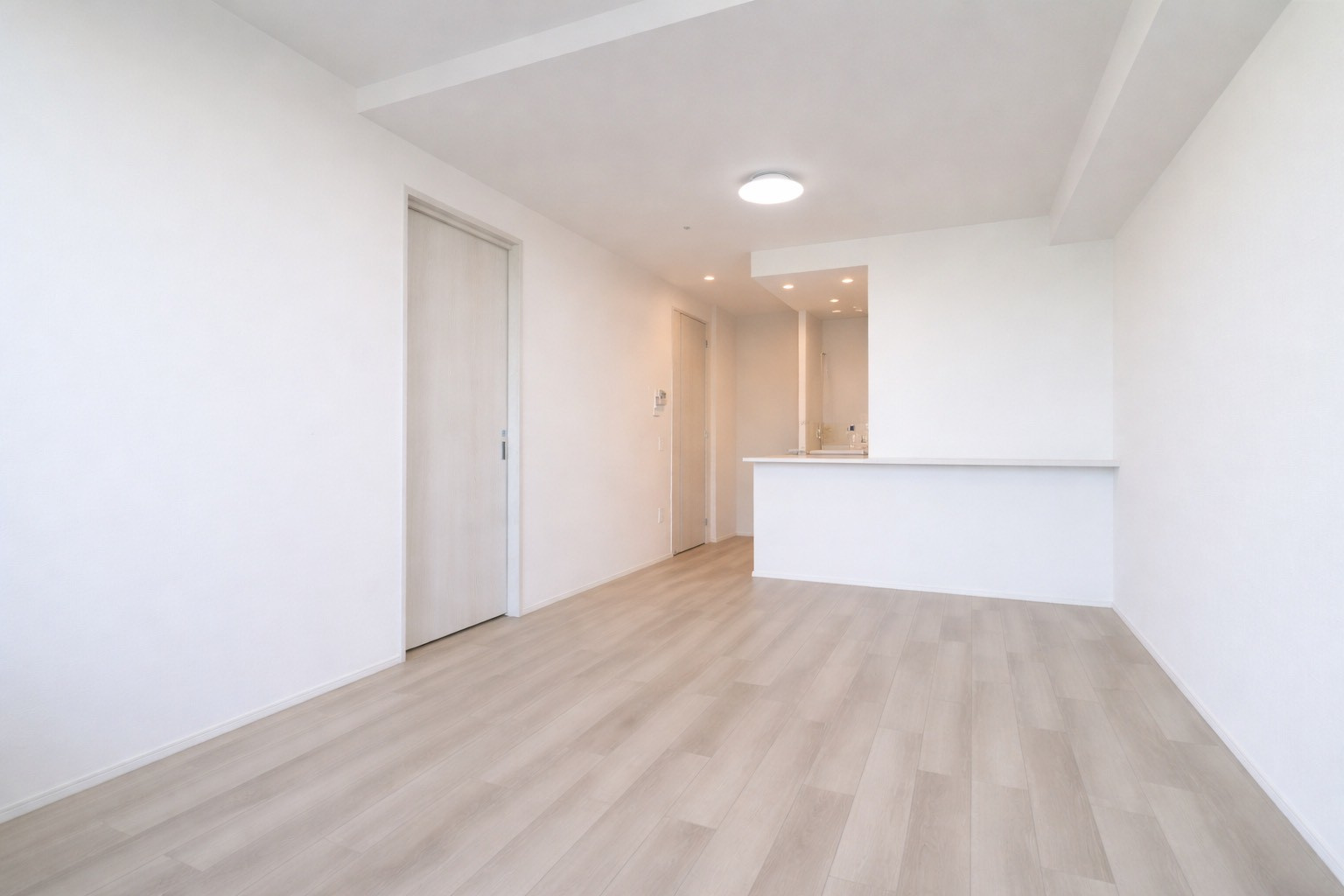 【リビングダイニング】床暖房付きで冬も暖かくお過ごしいただけます◎