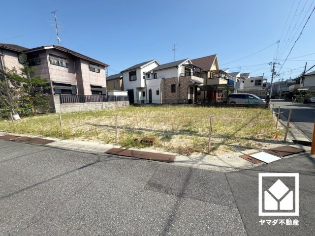 現況更地のため、余分な解体費用を抑えられ、スムーズに建築に入れます。