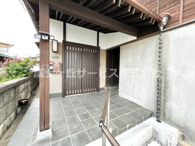 和風建築の趣ある玄関
